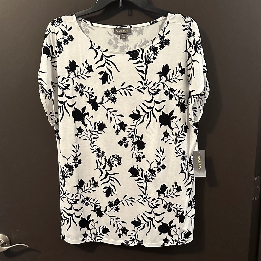 NWT Style & Co Women's Cap Sleeve Blouse